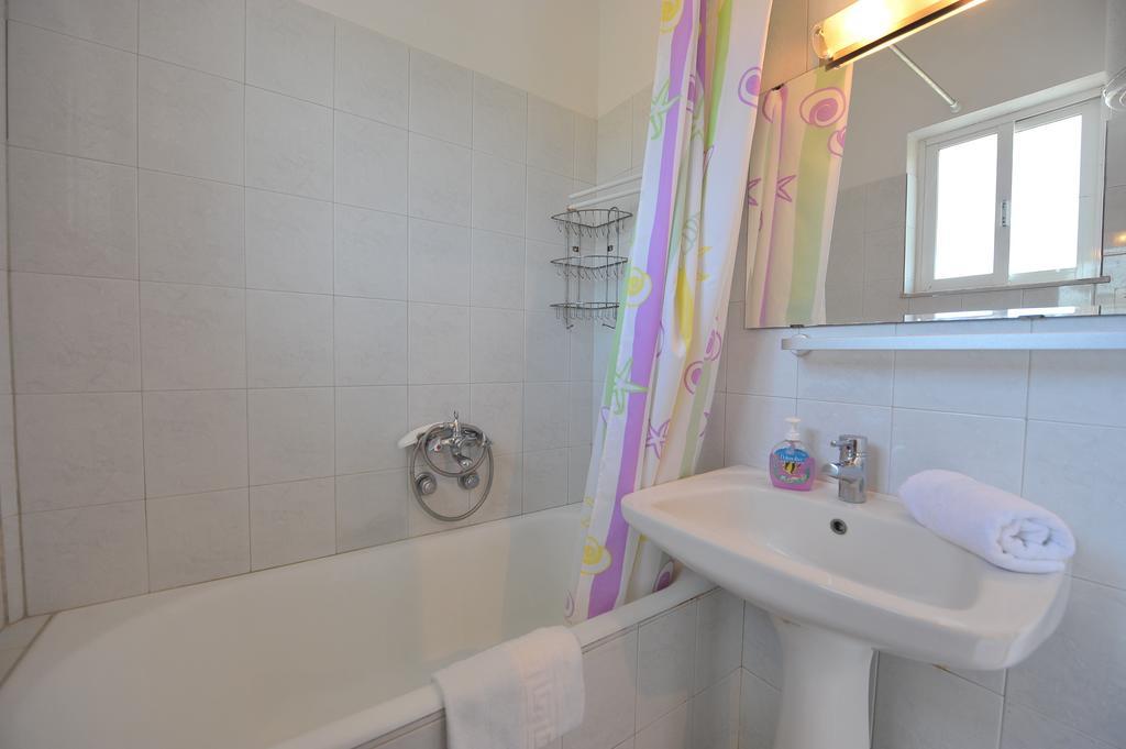 Apartamento Galazia Akti Agios Nikolaos  Habitación foto